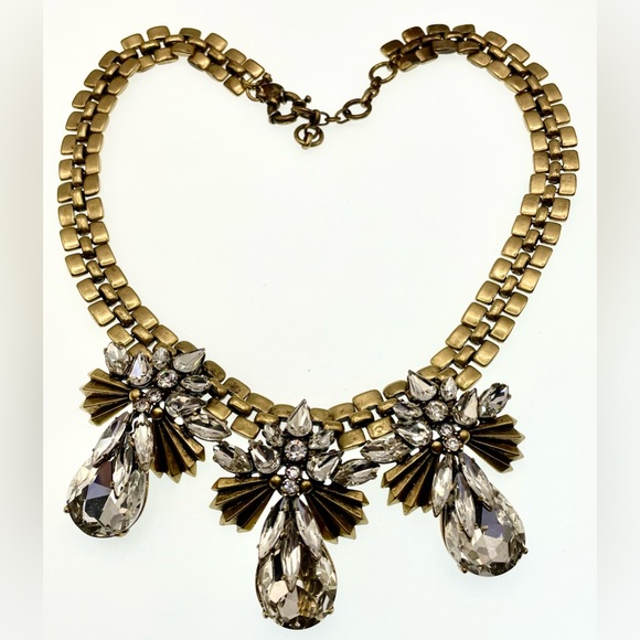 Beautiful Signed J.Crew Necklace Sparkling Crystal Cluster Gold Tone Statement - Picture 8 of 8
